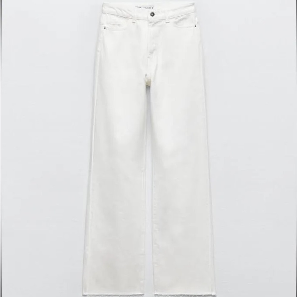 White straight leg Zara jeans